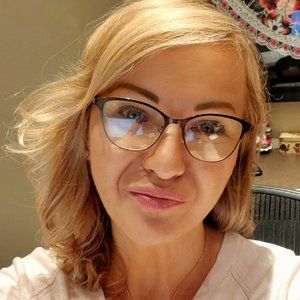 Meet your Posher, Nina